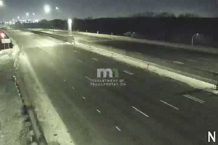 Burnsville: I-35W SB @ Black Dog Rd