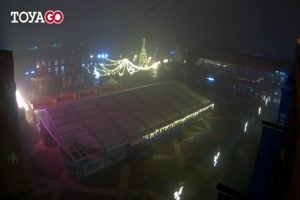 Lodz: Stare Miasto: Manufaktura - Rynek 2