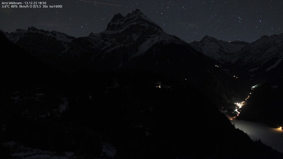 Gurtnellen › North-east: Arnisee - Bristen - Chli Windgällen - Rinderstock - Gross Windgällen - Maderanertal - Gross Düssi / Piz Git