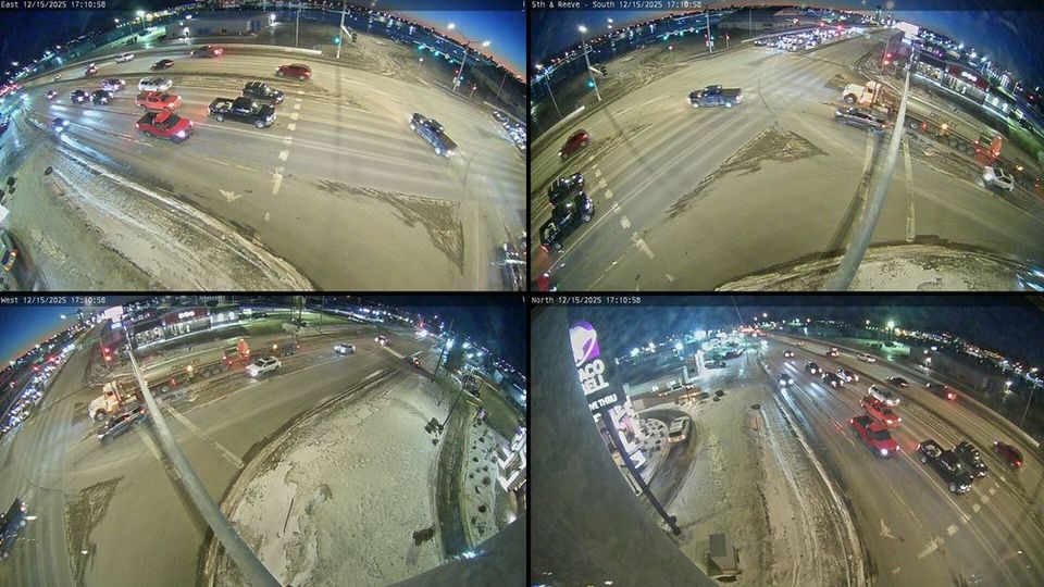 Anchorage: Town Square Manor: 5th Avenue & Reeve Blvd