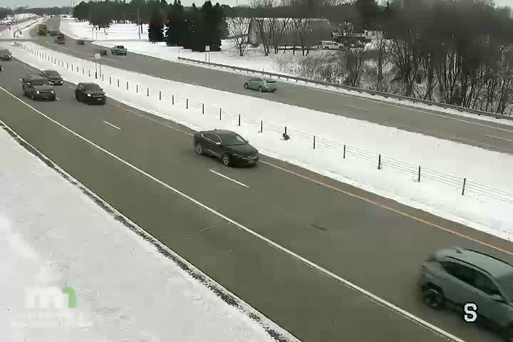 Cottage Grove: T.H.61 NB N of Kingsborough Tr