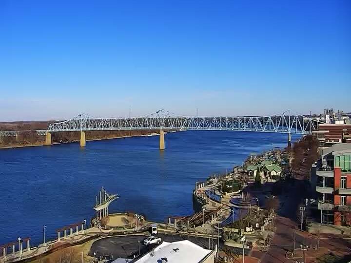 Owensboro › East: Hampton Inn & Suites Downtown Owensboro/Waterfront