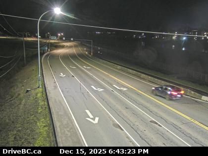 Courtenay › South: Highway 19A at 17 Street Bridge in - looking southbound on Comox Road