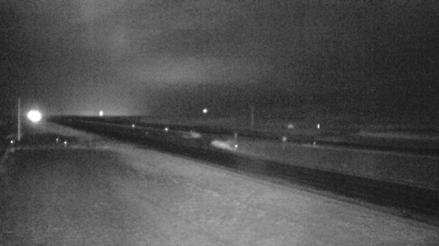 Suffield: Hwy 1: West of Alderson Gas Plant Road near