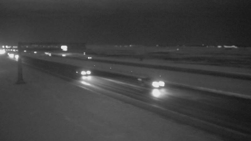 Balzac: Hwy 2: North of - Overpass south of Airdrie