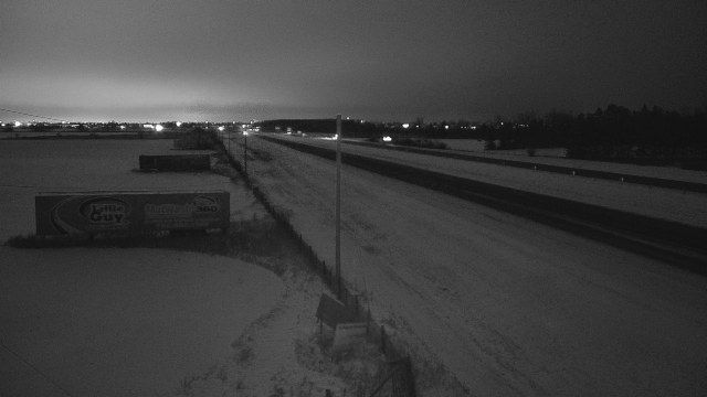 Leduc: Hwy 2: South of Hwy 2A overpass near