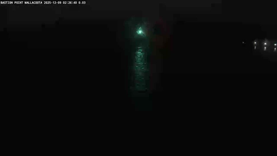 Mallacoota › North-east: Bastion Point