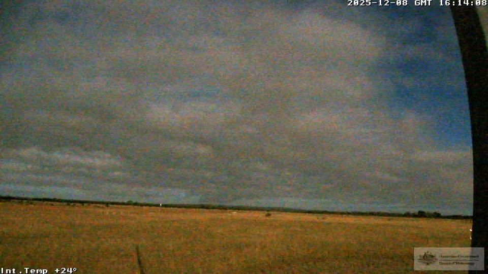 Yering › South-west: Kingscote Airport -> 225 deg