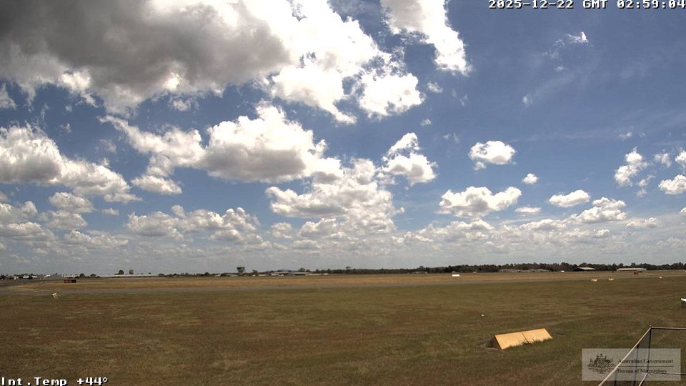 Holbrook › South-west: Archerfield Airport -> 225 deg