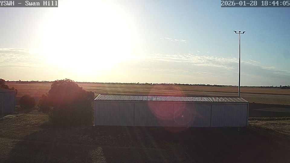 ˈmɛlbn̩ › West: Swan Hill - YSWH -> West