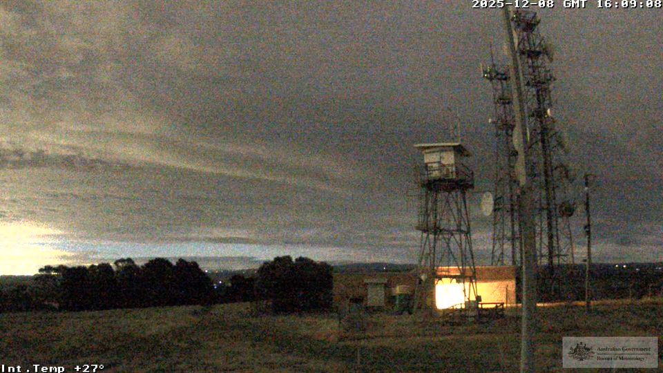 Wallan › West: Kilmore Gap -> 270 deg