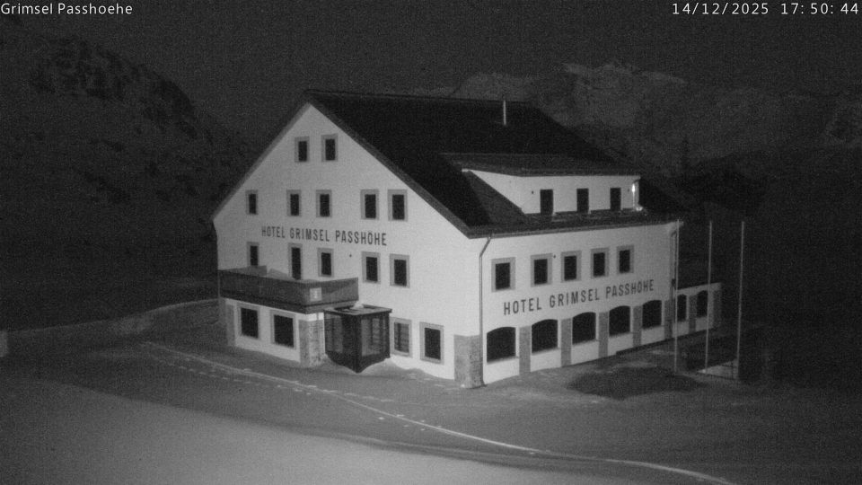 Obergoms › South-east: Grimselpass Hotel