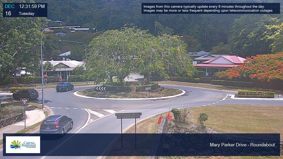 Cairns › South-east: Mary Parker Drive