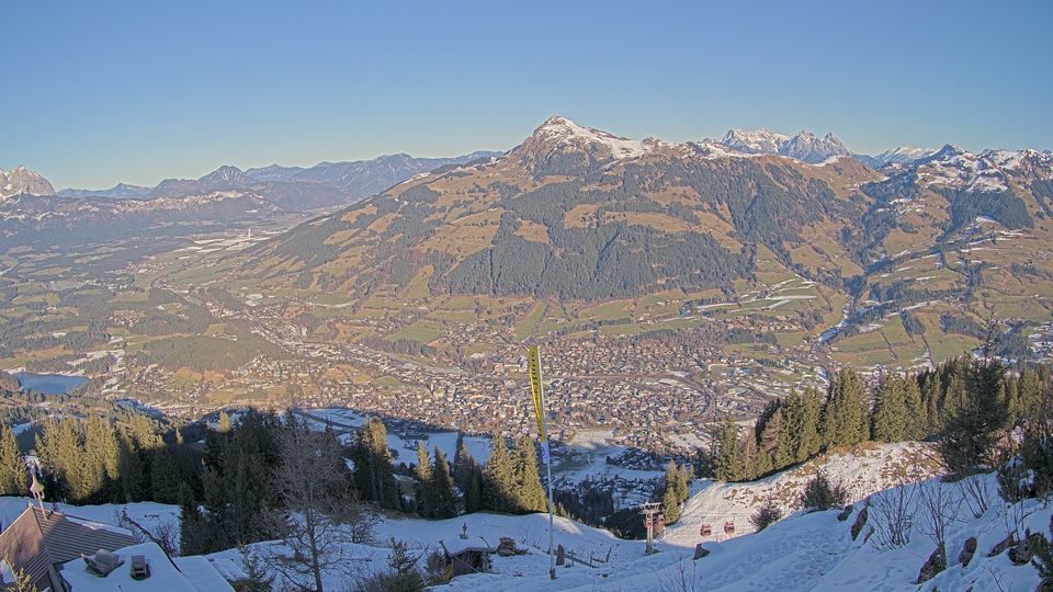 Kitzbuhel: Hahnenkamm Bergstation - Blickrichtung NO