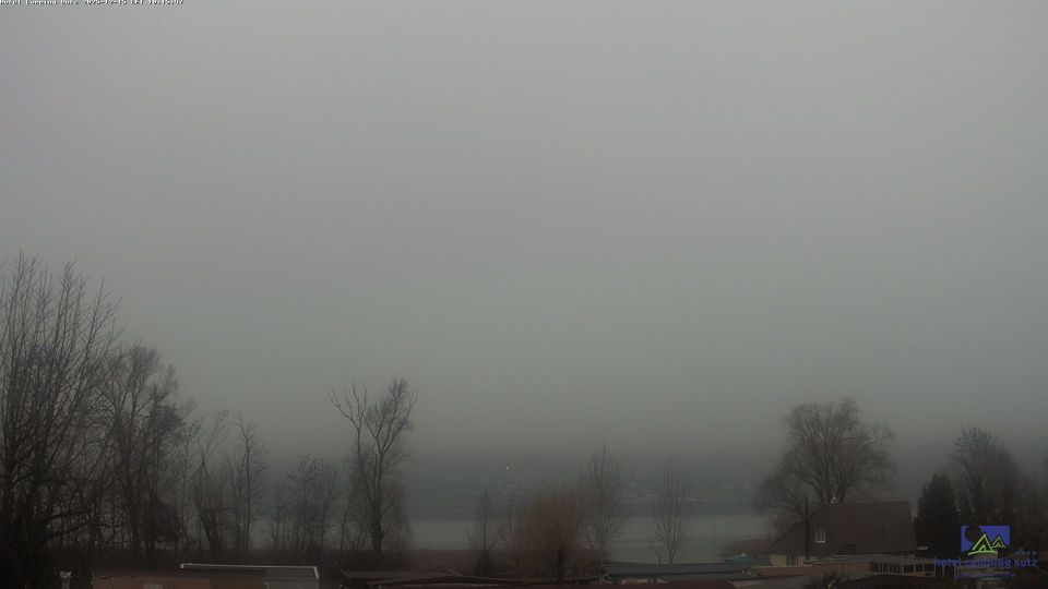 Sutz-Lattrigen: Hotel Camping Sutz