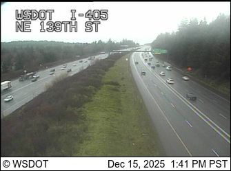 Kirkland: I-405 at MP 21.3: NE 139th St