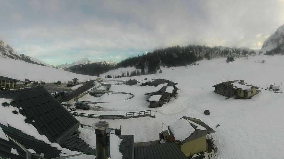 La Giettaz: LES RHODOS (Col des Aravis)