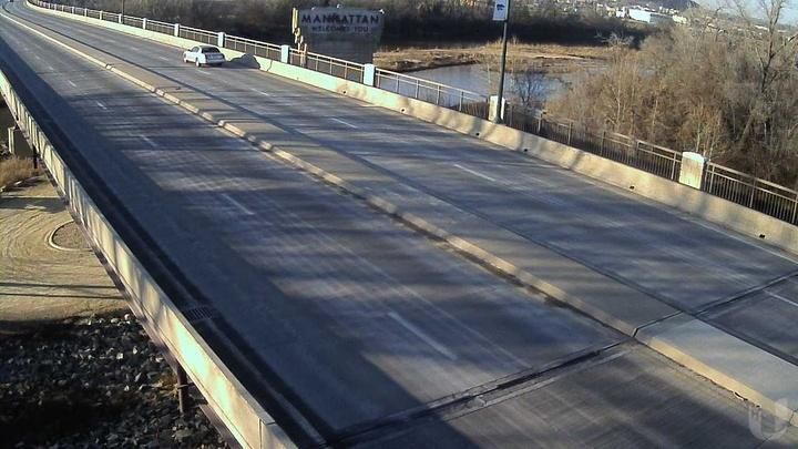 Fairmont: K-18 at Manhattan -WB Bridge over Kansas River