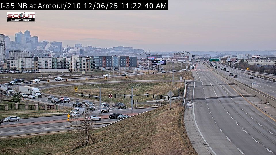 North Kansas City: I-35 N @ ARMOUR - 210