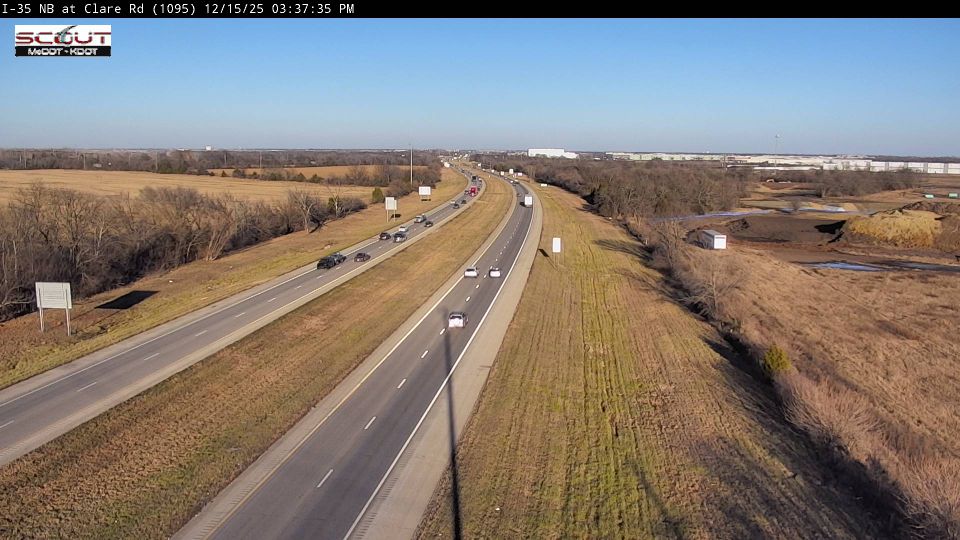 Clare: I-35 N - Road