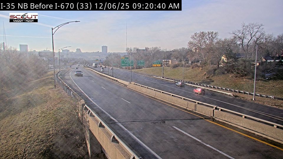 Downtown Kansas City: I-35 N @ SOUTH OF I-670