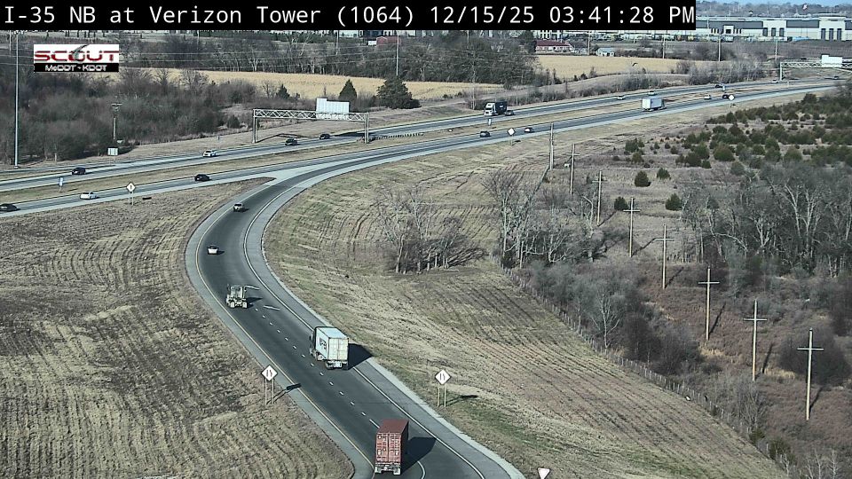 Edgerton: I-35 N @ Verizon Tower