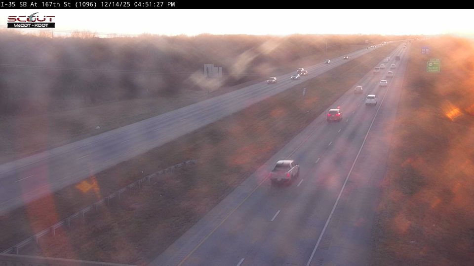 Clare: I-35 S @ 167th Street