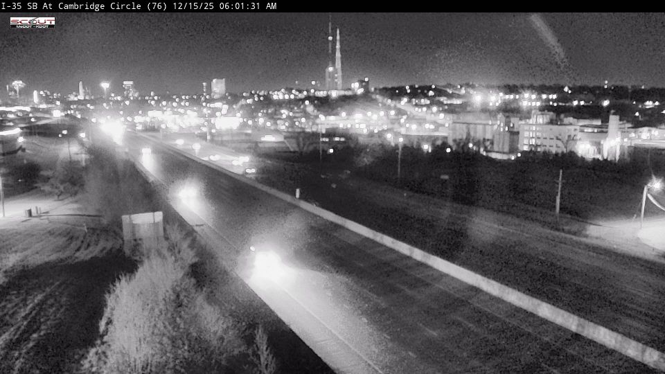 Kansas City: I-35 S @ CAMBRIDGE CIR