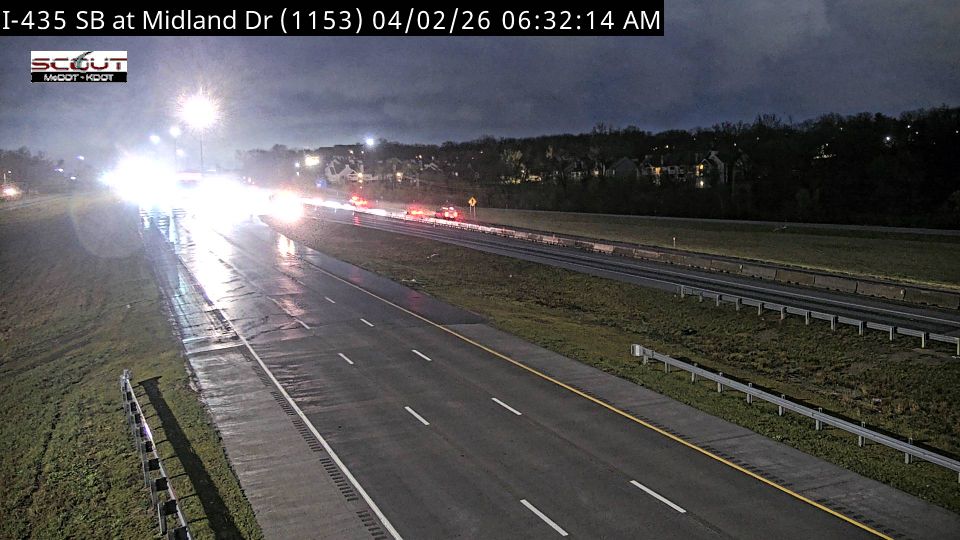 Shawnee: I-435 SB @ Midland Dr