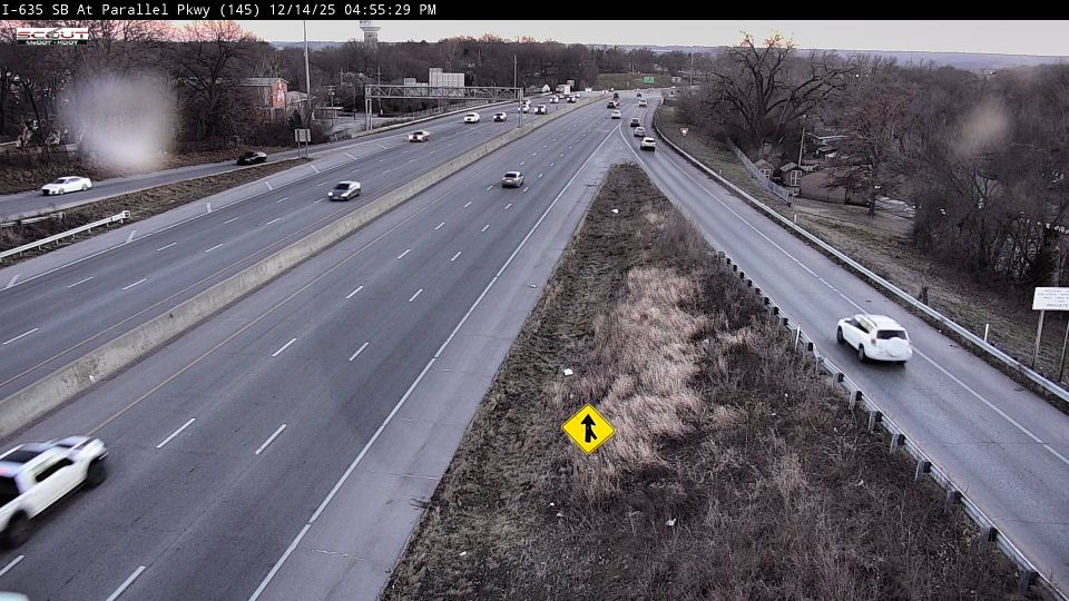 Kansas City: I-635 S @ Parallel Pkway