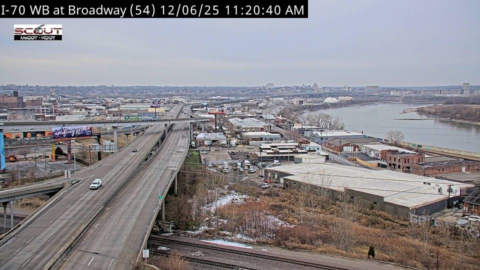 Kansas City: Garment District: I-70 W @ BROADWAY