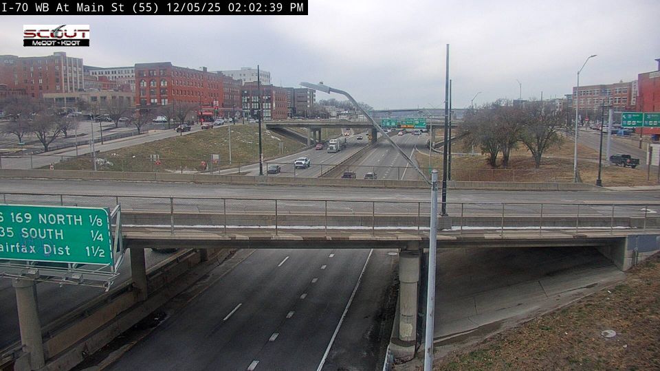Kansas City: River Market: I-70 W @ MAIN