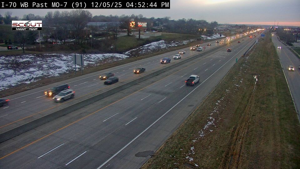Blue Springs: I-70 W @ WEST OF 7 HWY