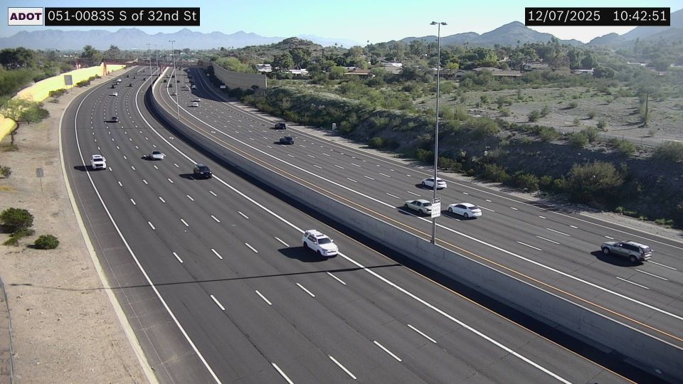 Phoenix › South: SR-51 SB 8.30 @S of 32nd St