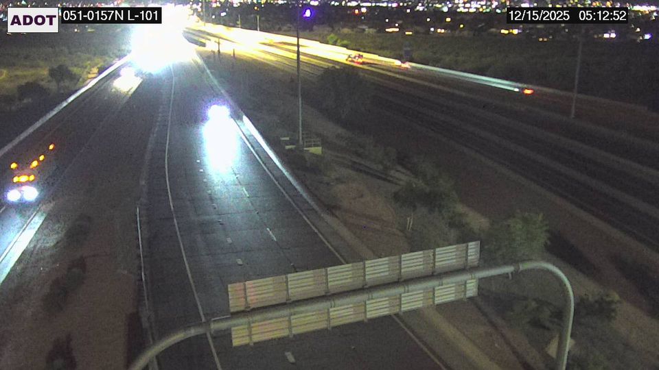 Phoenix › North: SR-51 NB 15.70 @L-101