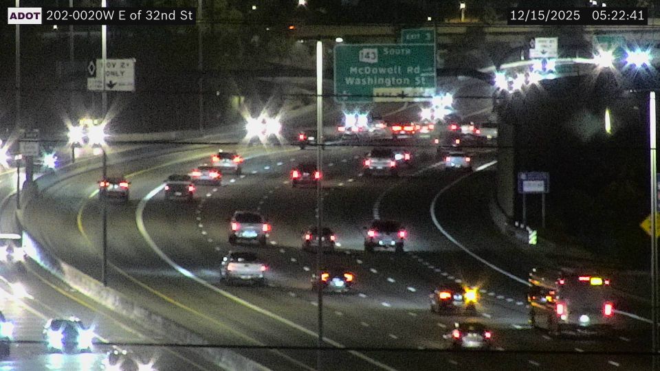 Phoenix › West: SR-202 WB 2.00 @E of 32nd St