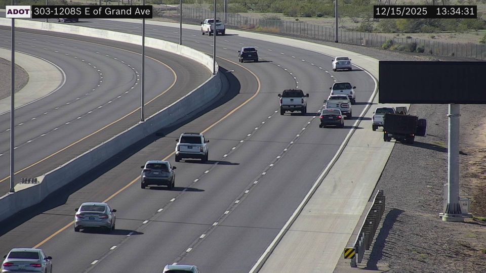 Sun City Grand › West: L-303 WB 120.82 @E OF US-60