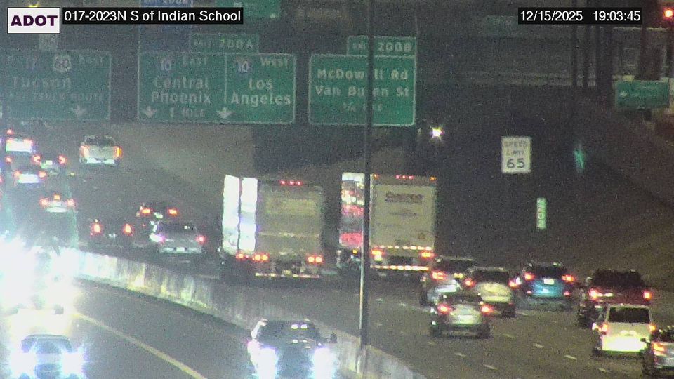 Phoenix › North: I-17 NB 202.30 @S of Indian School