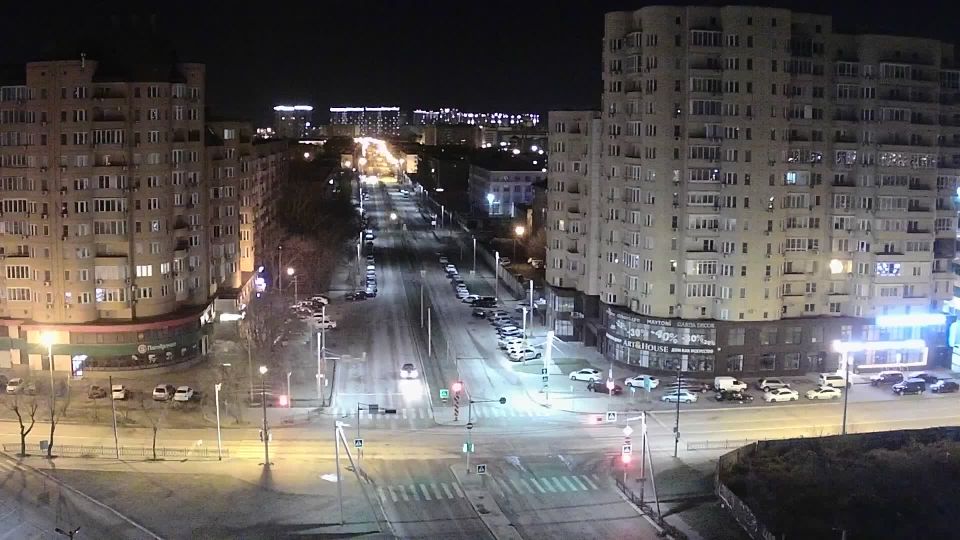 Astrakhan: Астрахань, Джона Рида площадь, 7 к1