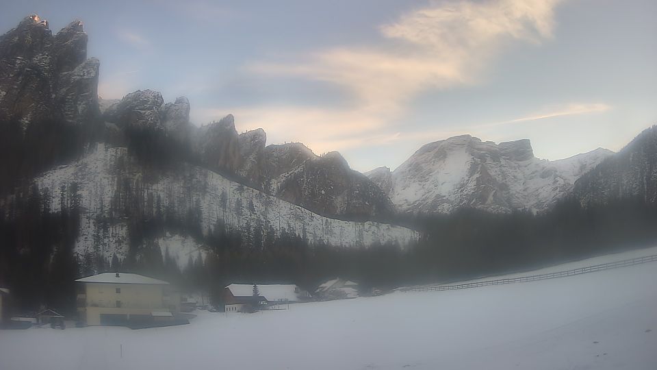 Prags - Braies › South