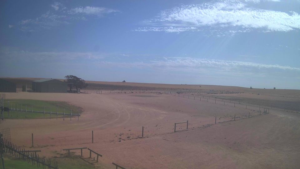Goroka › South-west: YLOX - Loxton -> Facing South-West