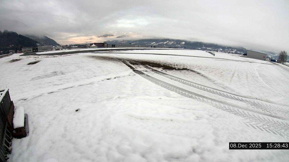 Zell am See › North-east: Zell am See Airport
