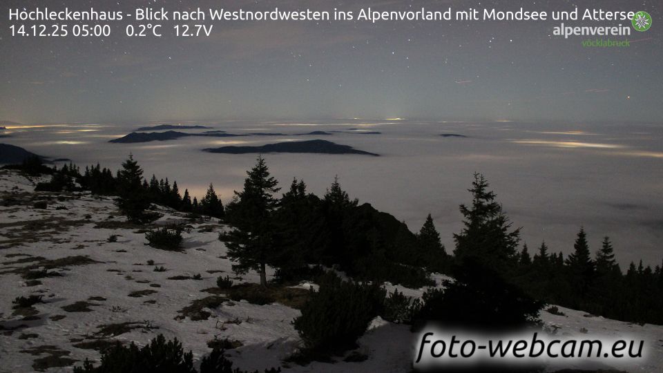 Steinbach am Attersee: Hochleckenhaus - Blick nach Westnordwesten ins Alpenvorland mit Mondsee und Attersee