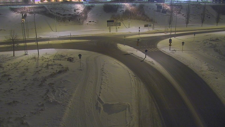 Helsinki: Helsinki-Malmi Airport: Tie 103 Vuosaari, Niinisaarentie - 1