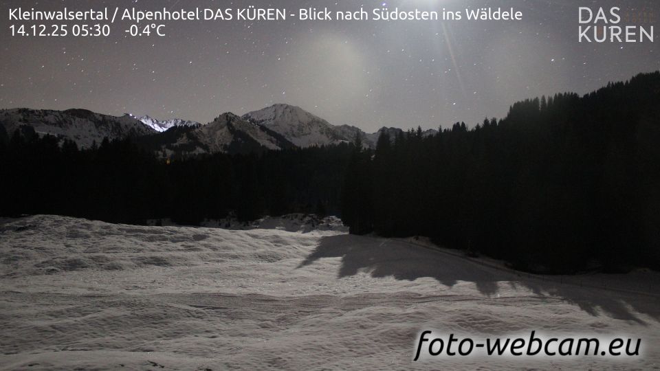 Kleinwalsertal: Alpenhotel DAS KÜREN - Blick nach Südosten ins Wäldele