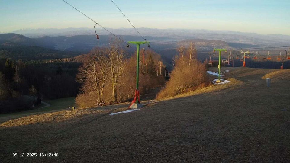 Semic › North-east: Smučarski center Gače