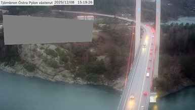 Stenungson › North-west: Tjörnbron Östra Pylon västerut