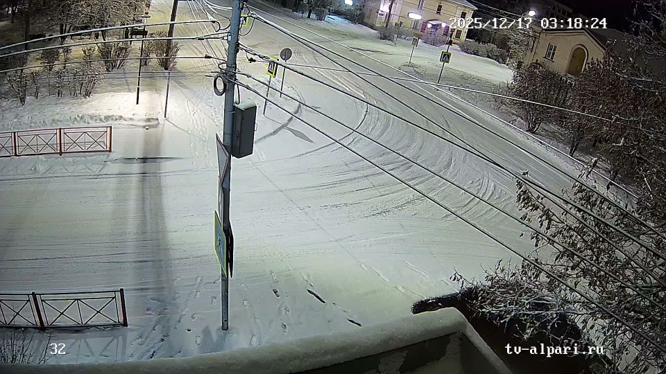 Шелеховское городское поселение: 3-й квартал: 3кв-л 3дом на перекрёсток