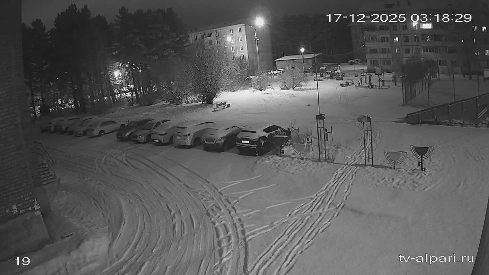 Шелеховское городское поселение: Привокзальный микрорайон: м-он "Привокзальный" дом 11а на детскую площадку