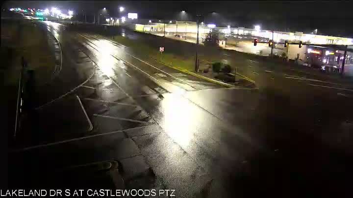 Mill Creek: Lakeland Dr at Grants Ferry/Castle Woods